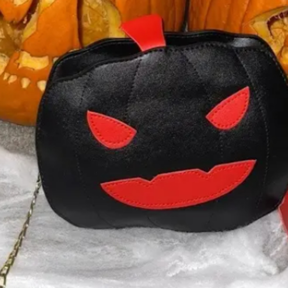 A black pumpkin purse